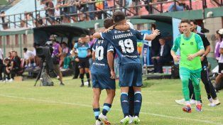 Rocky Balboa cerró el triunfo de Racing ante Barracas Central en el Apertura