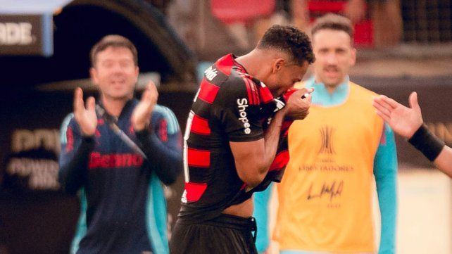 Atención Estudiantes: Flamengo pierde a Danilo para las semifinales de la Libertadores