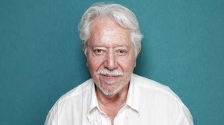 El director argentino Luis Puenzo, responsable del primer Oscar para Argentina, falleció el martes a los 80 años