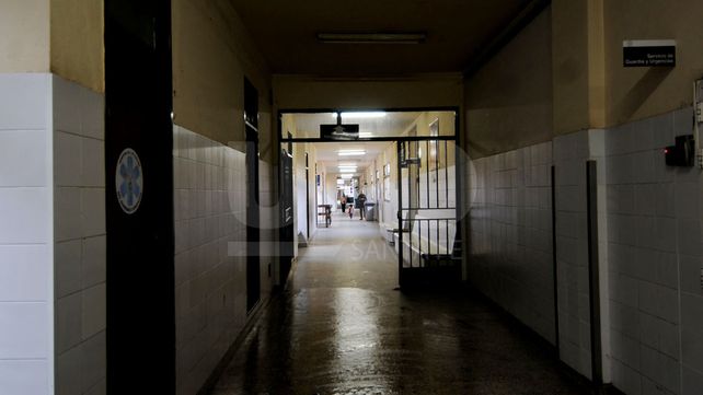 Una joven de 15 años fue baleada por su novio y su estado es delicado