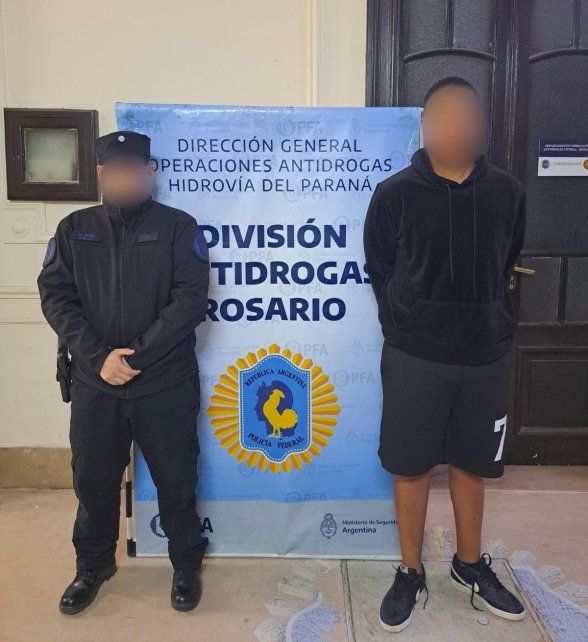 Se entregó un dominicano de 18 años, sobrino de dos narcotraficantes condenados de la banda Los Monos Se entregó un dominicano de 18 años, sobrino de dos narcotraficantes condenados de la banda Los Monos