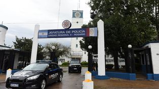 La sede de la Unidad Regional II de Rosario. La llamada amenazante se registró este miércoles a la noche.&nbsp;