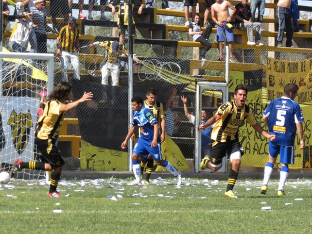 Argentino B: Palmira goleó a Unión de Villa Krause y es líder