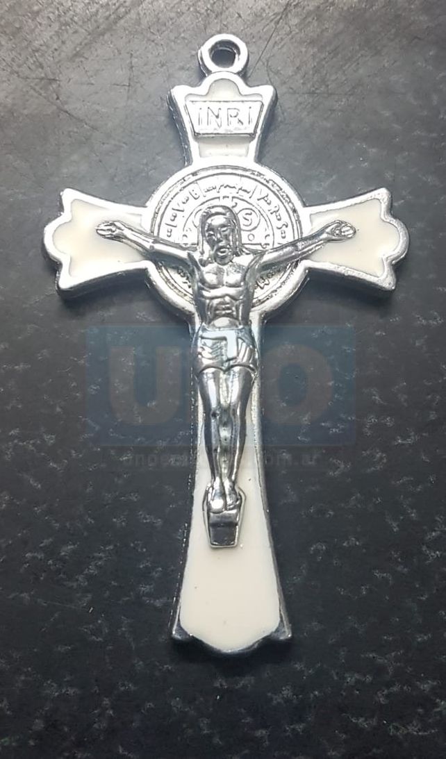Utilizando la Cruz Mística extorsionaron y estafaron a creyentes religiosos