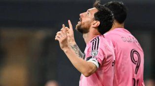 De volea y a pura gambeta: Messi brilló con un doblete en la goleada de Inter Miami