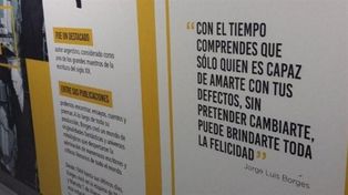 Homenaje a Borges causa asombro y carcajadas
