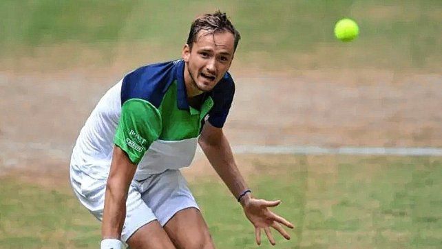 El ruso Daniil Medvedev sigue adelante en el ATP 500 de Halle.