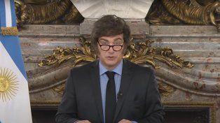 Javier Milei se mostró molesto frente a la prensa&nbsp;