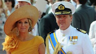 Le pidieron a la reina Máxima que renuncie a su pasaporte argentino