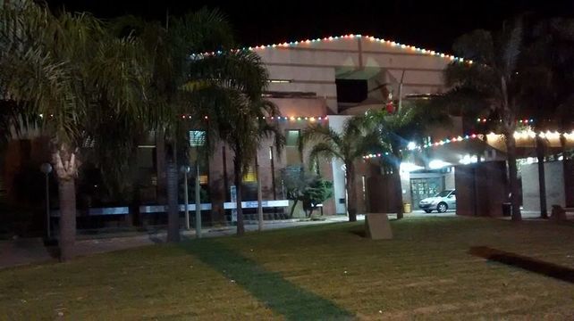 El hospital de Niños se anticipa a la Navidad e ilumina su fachada