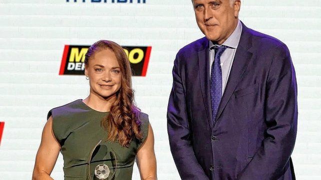 El fútbol femenino está marcando su camino y es importante que haya referentes. Es positivo hablar de los valores. El fútbol femenino está luchando por una igualdad y está bueno que se valore