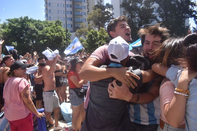 Argentina campeón Mundial: emoción, sufrimiento y alegría absoluta de los santafesinos