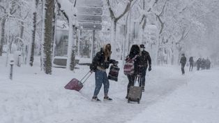 La nieve en España provoca cierres de rutas y cancelación de vuelos 