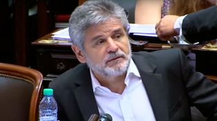 Diputados opositores presentan un proyecto de boleto educativo