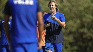 Gareca prueba con dos cambios en Vélez para recibir a River