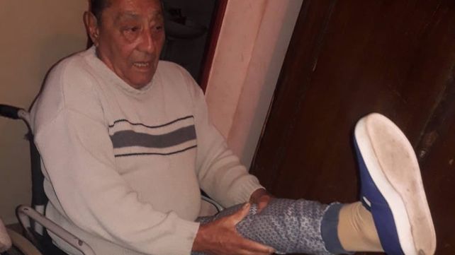 Terminó la espera. Espinosa anda en silla de ruedas desde hace 4 años.