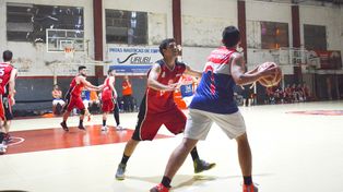 Regatas Coronda sorprendió a Rivadavia B