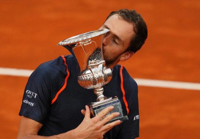Medvedev vence en la final a Rune y se queda con el Masters 1000 de Roma