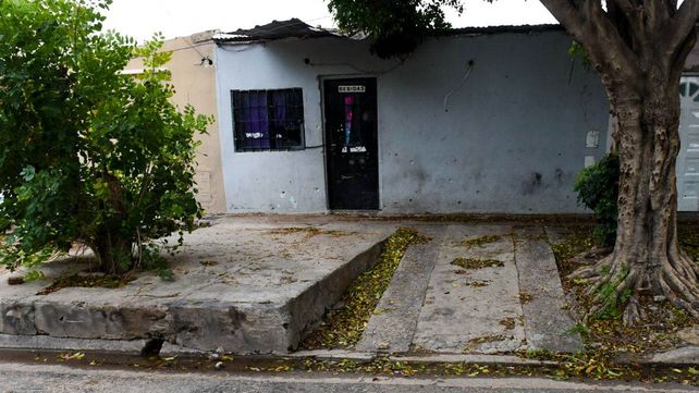 Asesinaron a balazos a una mujer en su casa de barrio Ludueña