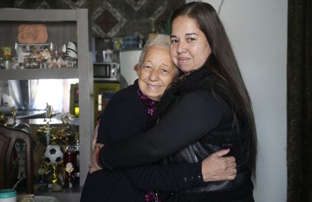 Madre e hija terminaron juntas en secundario en el programa Otra Vuelta. Eliana y Rosa