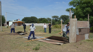 Desalojaron a un grupo personas con antecedentes en Venado que estaban usurpando un terreno.