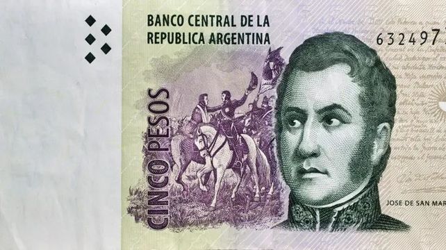 Venden caramelos envueltos en billetes de $5 ideales para dar como vuelto