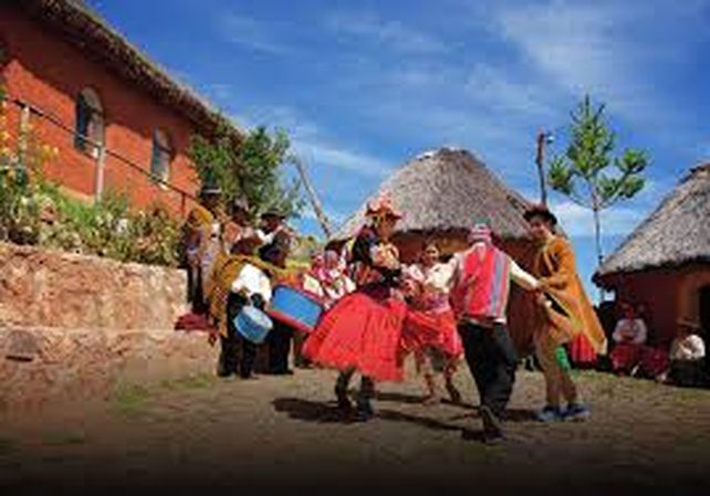 Bailes típicos de la comunidades nativas