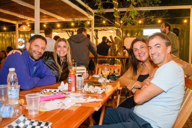 Baltasar Finucci,  Belén Gentile Mansur, Georgina y Hernán Reynoso