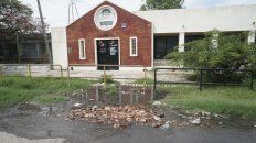 Robo tras robo. La escuela 756 de barrio Las Flores sufrió en reiteradas oportunidades los efectos de la delincuencia y el vandalismo. Robo tras robo. La escuela 756 de barrio Las Flores sufrió en reiteradas oportunidades los efectos de la delincuencia y el vandalismo.