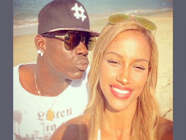 La mujer de Balotelli, la que acapara todas las miradas en Brasil