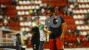 Pumpido otra vez mete mano en el equipo titular