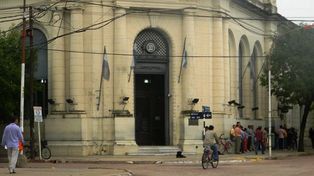 Un bebé sufrió muerte súbita en un banco