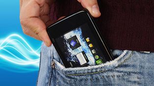 Llevar el celular en el pantalón puede afectar a los espermatozoides
