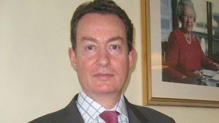 El futuro gobernador de Malvinas tiene que pagar todo lo que hizo