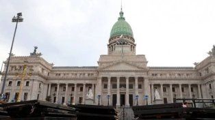 Senado: oficialismo no reúne votos y aplaza el tratamiento de la reforma de la ley de tierras