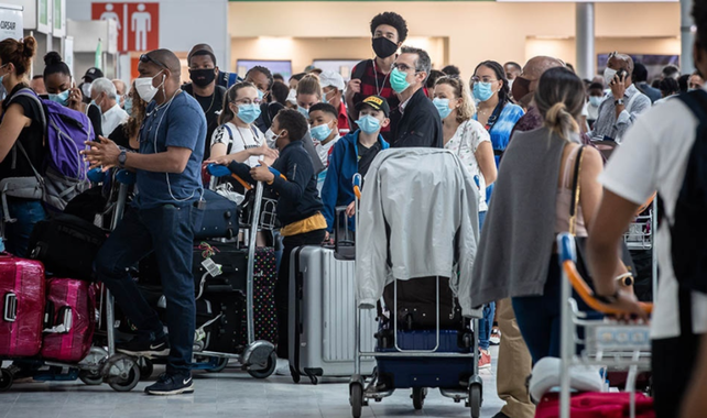 Exigirán coberturas contra Covid-19 a quienes viajen en pandemia