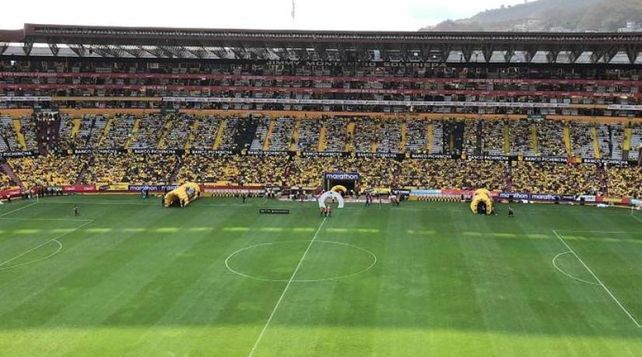 El estadio donde juega Barcelona de Ecuador tiene una capacidad para 60.000 hinchas.