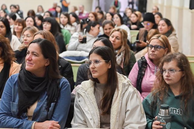 La jornada estará a cargo del equipo local de niñez y que también disertará Paulina Bais