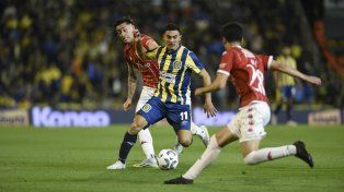 Lovera fue titular ante Huracán, pero su irregularidad lo pone en jaque.