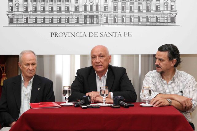 Bonfatti llevó tranquilidad y aseguró que la policía cumple funciones con normalidad
