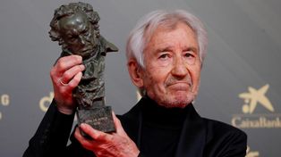 En 2022 Sacristán recibió el Goya de Honor, el segundo de su carrera. El primero fue por El muerto y ser feliz.