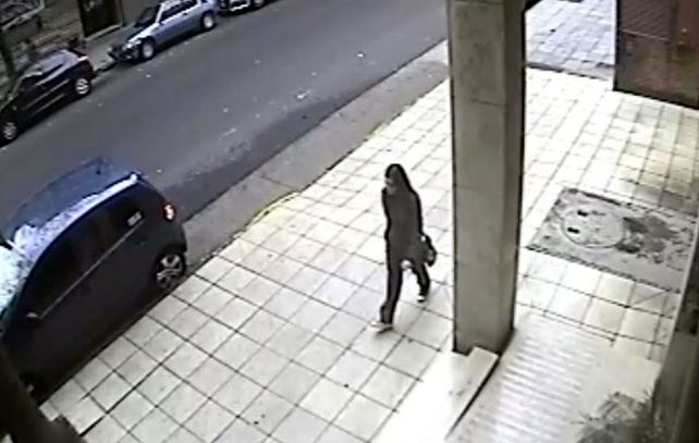 Una cámara de seguridad con imágenes del día del asesinato de Angeles Rawson.