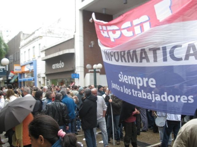 Paro de actividades de los trabajadores de Informática provincial
