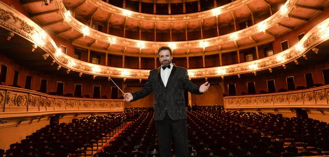 Director. Nelson Coccalotto