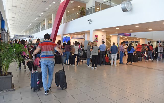 Cayó un 40 por ciento el número de pasajeros que vuelan al exterior desde Fisherton