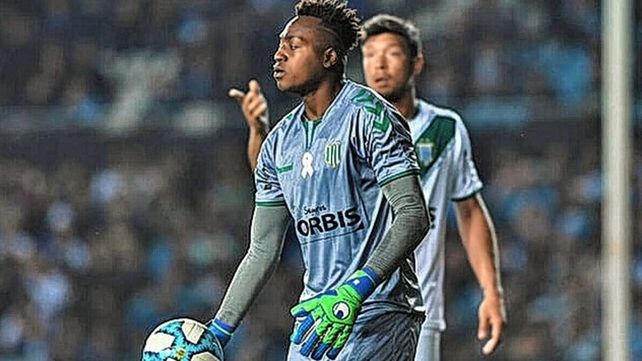 Mauricio Arboleda selló su regreso al país para vestir la camiseta de Newells.