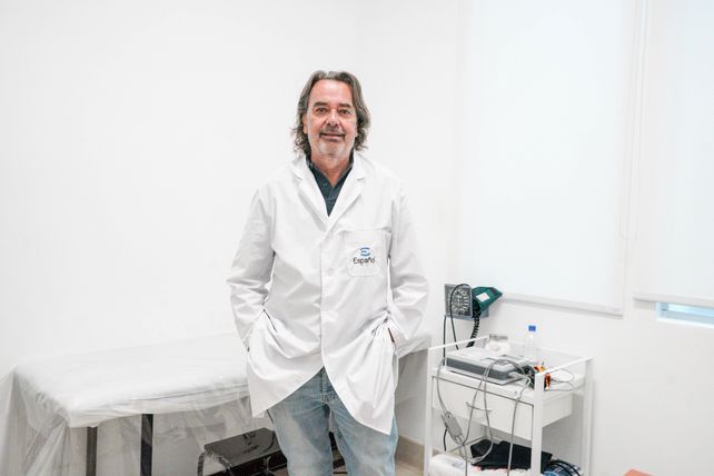 El médico neumonólogo Daniel Buljubasich