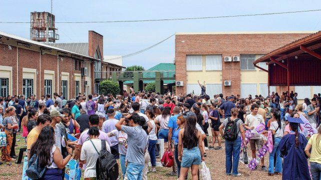 Los flamantes profesionales de UNER concluyeron con éxito su etapa de educación
