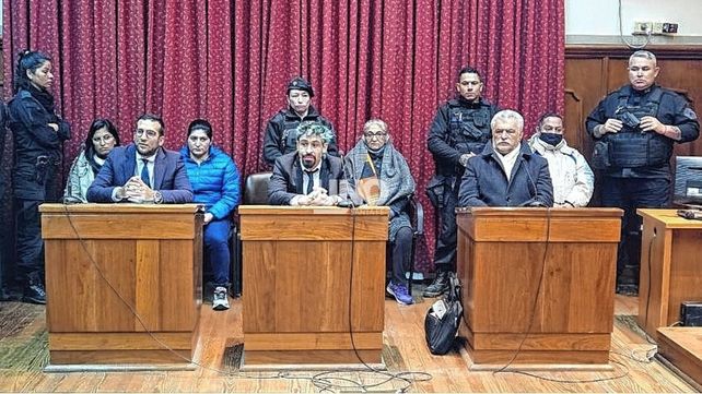 Fallo histórico en Santa Fe: 50 años de prisión para el profesor que abusó de 15 menores en San José del Rincón Fallo histórico en Santa Fe: 50 años de prisión para el profesor que abusó de 15 menores en San José del Rincón