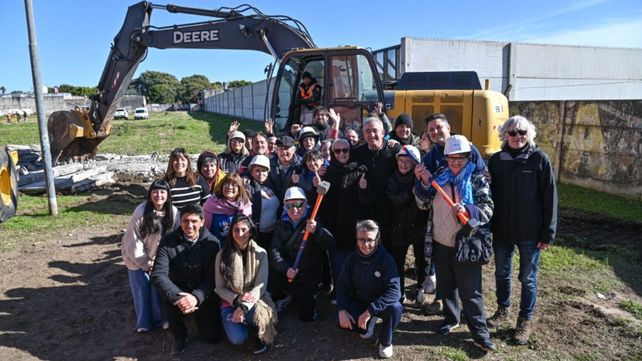 La Municipalidad encaró la obra de apertura de barrio ATE.